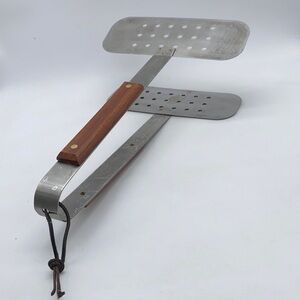 Stainless Steel Grill BBQ Spatula Tongs Tool with Wooden Handle Barbecue